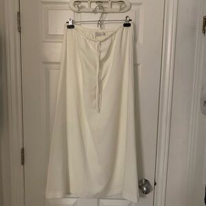 Aritzia Babaton Consensus Skirt